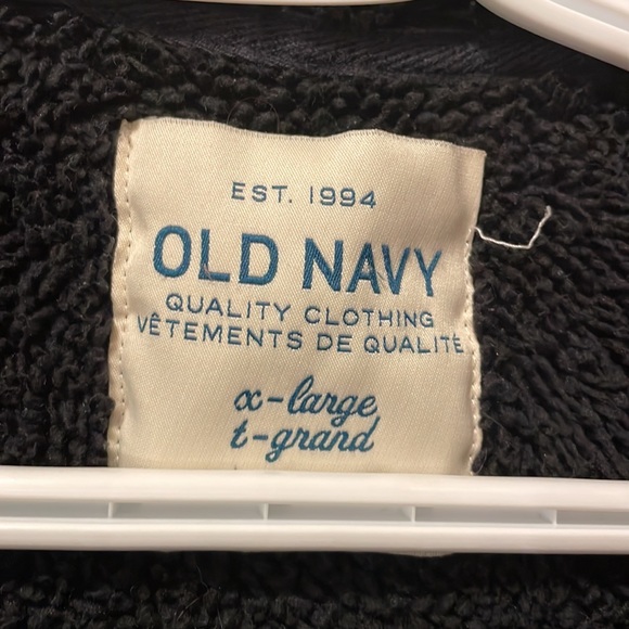 Extra large, Old Navy fleece hoodie - Picture 2 of 2